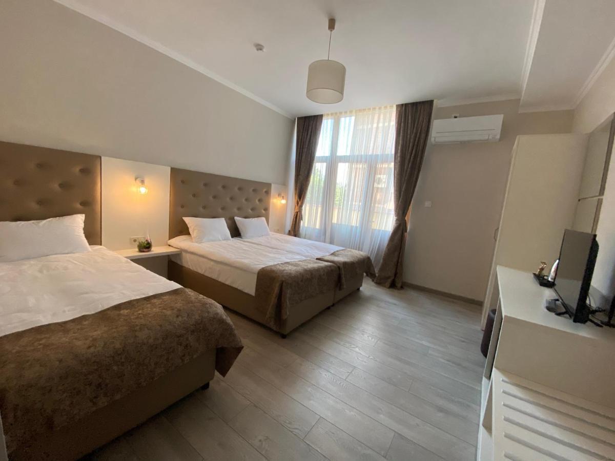Comfort Guest Rooms Kazanlŭk المظهر الخارجي الصورة