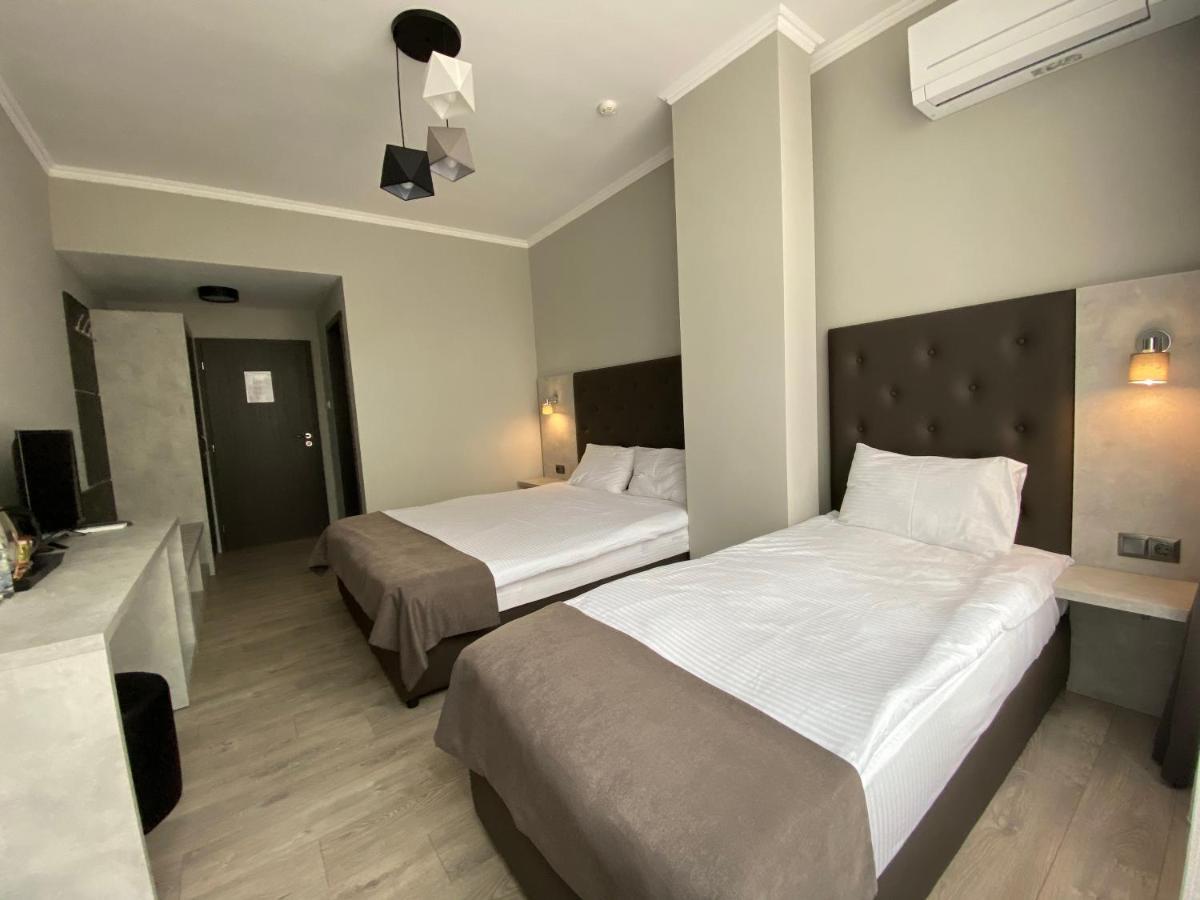Comfort Guest Rooms Kazanlŭk المظهر الخارجي الصورة